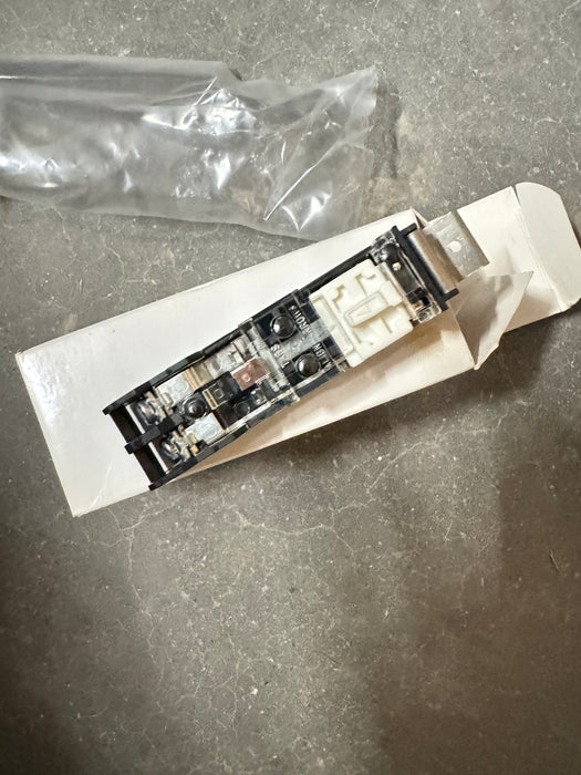 595-B NEW ALLEN-BRADLEY MOTOR STARTER AUXILIARY CONTACT AUX NC