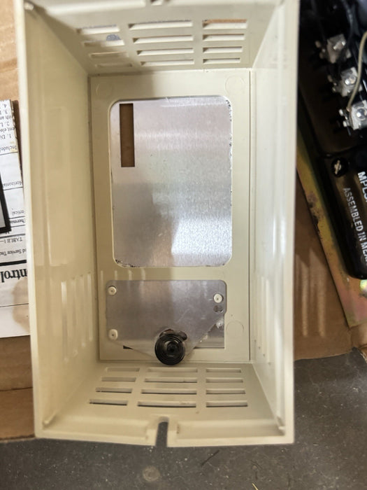 T921A 1191 NEW UNUSED HONEYWELL THERMOSTAT PROP VALVE DAMPER CONTROL TRADELINE