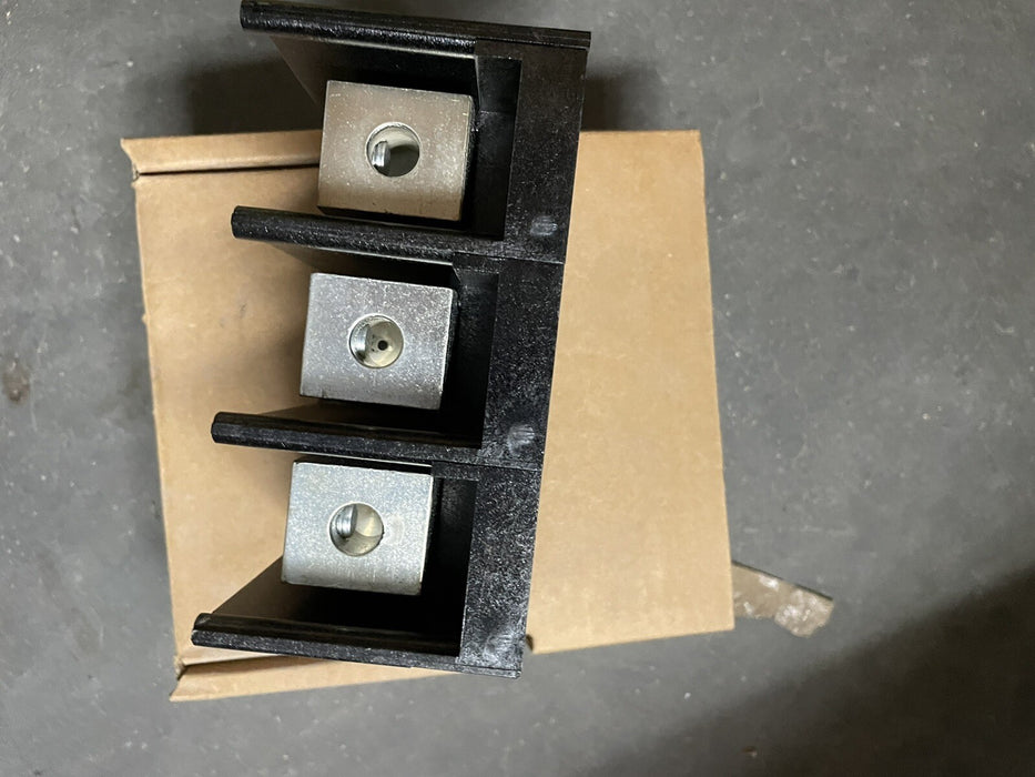 NEW FERRAZ SHAWMUT 66053 INTERMEDIATE PDB POWER DISTRIBUTION BLOCK  600V