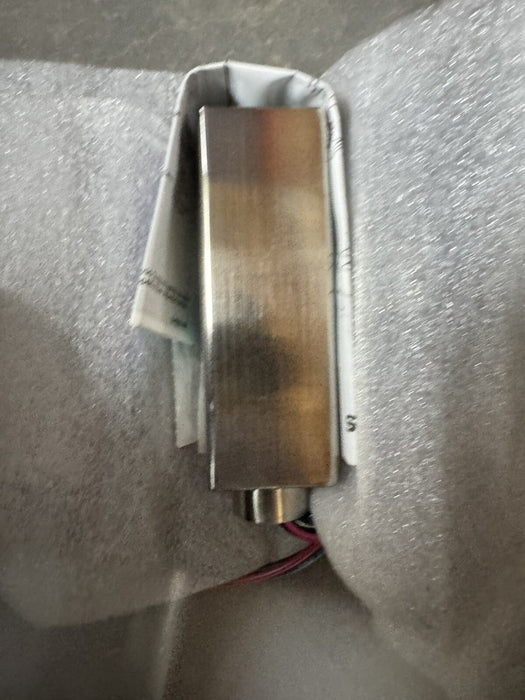 NEW GO SWITCH 81-20516-A2 600VAC TOPWORX Magnetic Proximity Switch 8120516