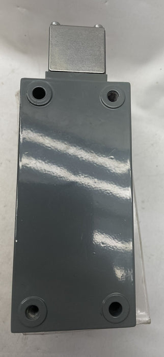 NEW ALLEN BRADLEY 802X-NP7 HAZARDOUS LOCATION LIMIT SWITCH LEVER ACTION TYPE 7&9