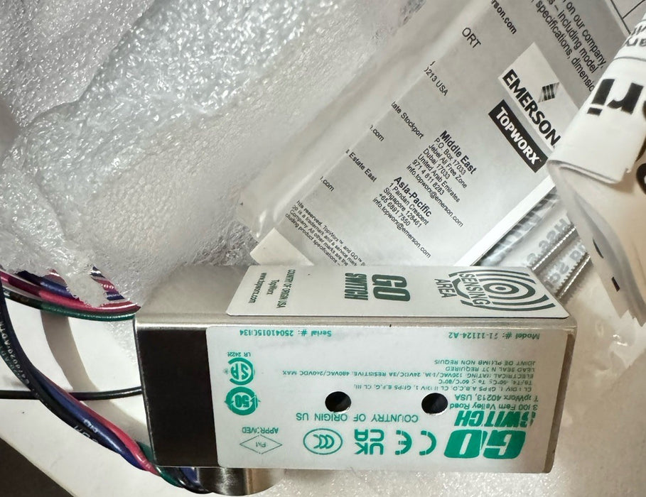 NEW GO SWITCH 21-11124-A2 600VAC TOPWORX Magnetic Proximity Switch 2111124A2