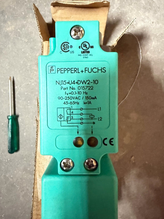 NEW PEPPERL+FUCHS NJ15+U4+DW2-10 NJ15U4DW210 PN 015722 PROXIMITY SWITCH NIB NJ15