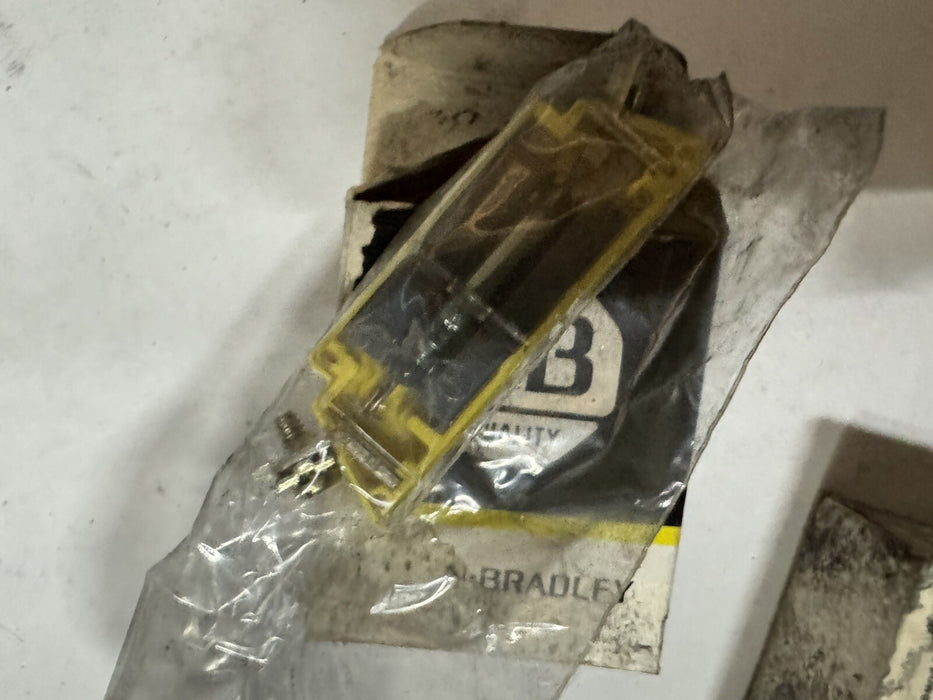 NEW ALLEN BRADLEY 700-CR6 CONTACT CARTRIDGE TYPE R RELAY N.C.