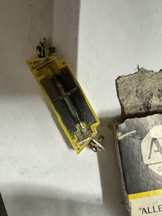 NEW ALLEN BRADLEY 700-CR6 CONTACT CARTRIDGE TYPE R RELAY N.C.