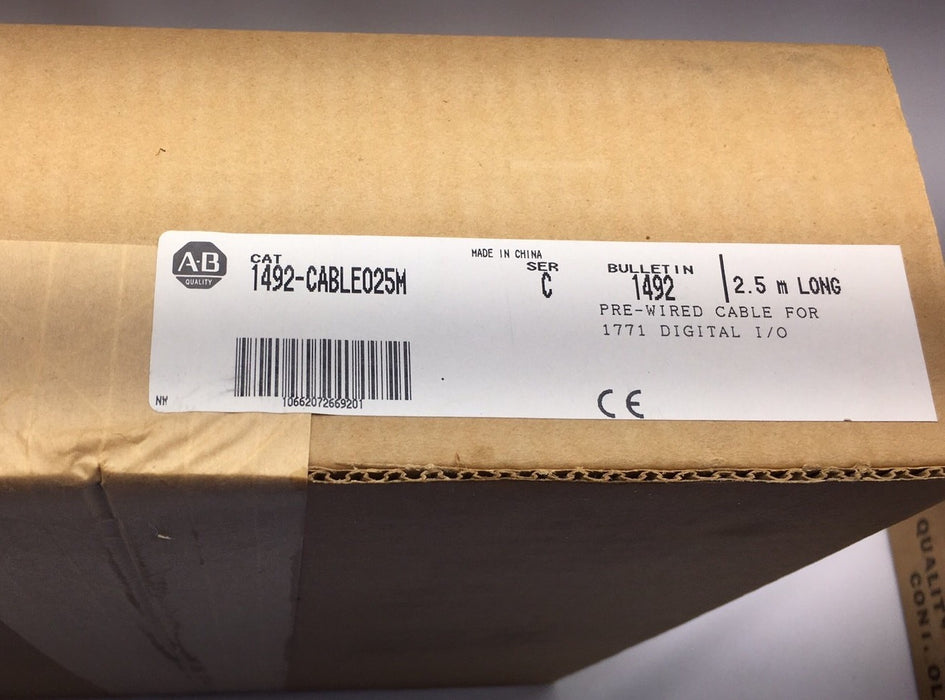 New Factory Sealed 1492CABLE025M ALLEN BRADLEY 1492-CABLE025M 1771 I/O Cable