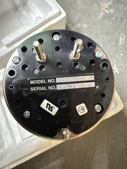 Yokogawa DB-40 103111EAEA-7YBF  2500VDC NIB GP7000-2   0-200 Megaohms meter