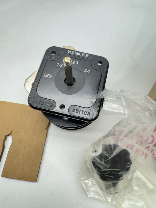 NEW ELECTROSWITCH 2404C 600VAC 6A NIB