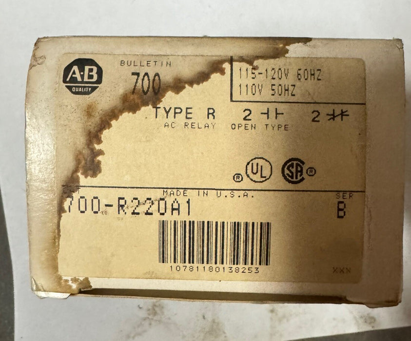 NEW ALLEN-BRADLEY BULLETIN 700 700-R220A1 TYPE R 120 VAC RELAY 2 N.C 2 N.O