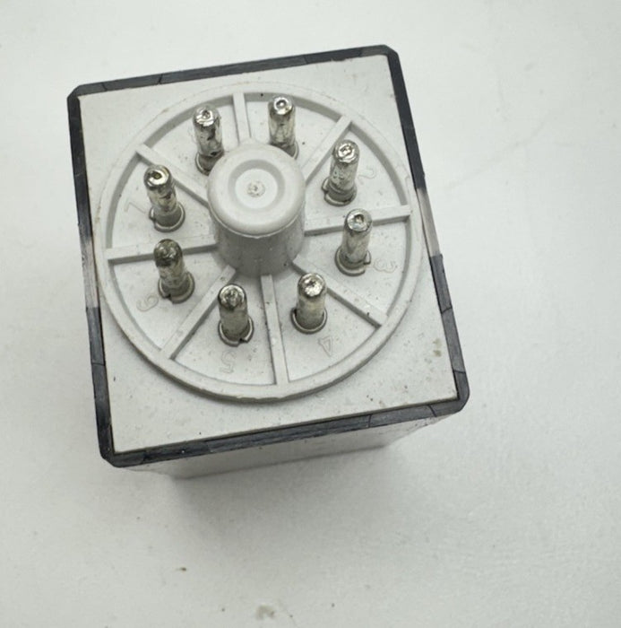 NEW Allen Bradley QTY:1 700-HA32Z24-4 Relay  DPDT 24VDC