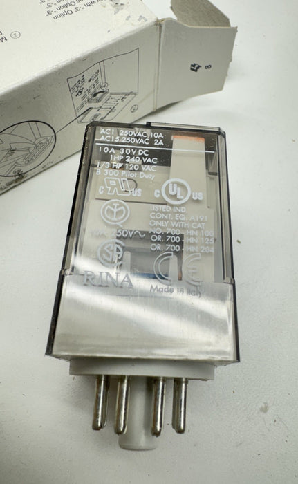 NEW Allen Bradley QTY:1 700-HA32Z24-4 Relay  DPDT 24VDC