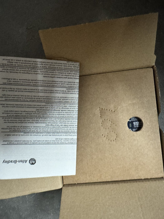 1606-XLS120EA NEW ALLEN BRADLEY DC POWER SUPPLY 100-240VAC 24-28 VDC OUT 120