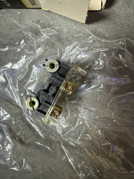800T-XD3 NEW ALLEN BRADLEY CONTACT BLOCK 800TXD3