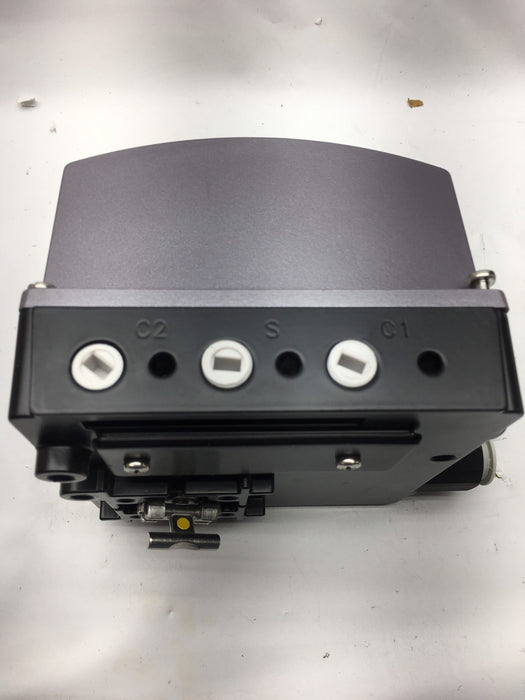 NEW IN BOX METSO VALVE CONTROLLER POSITONER ND822/S1 W/ REGULATOR ND822