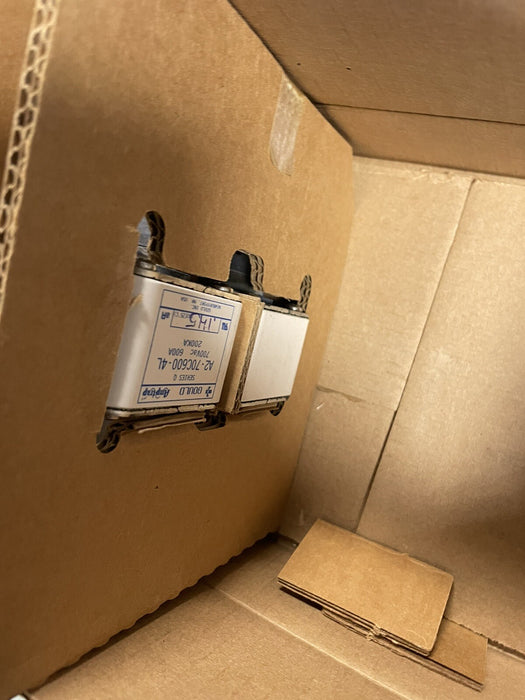 NEW BOX OF 2 GOULD AMPTRAP A2-70C600-4L AMP FUSES