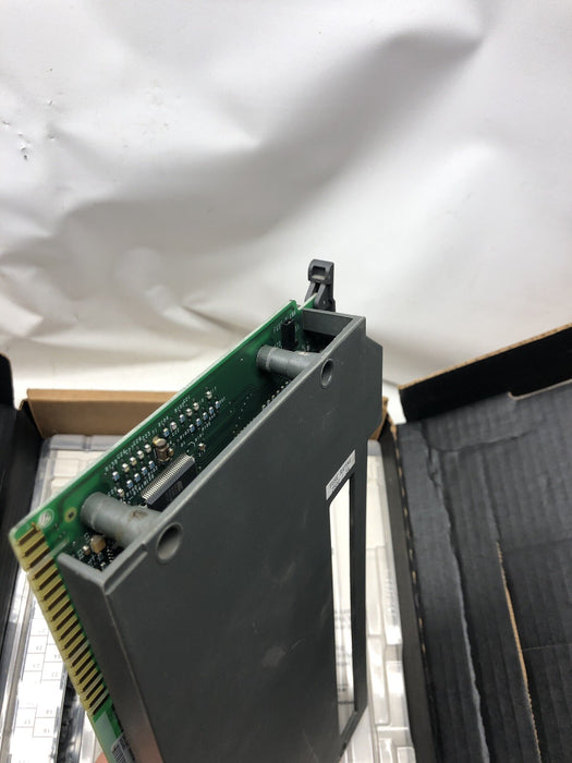 1771-OD16 /B ALLEN BRADLEY ISOLATED 16 POINT 120 VAC OUTPUT MODULE 1771OD16