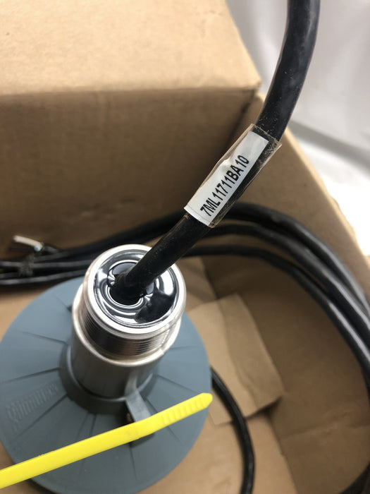 NEW XPS-15F ECHOMAX 1P7ML11711BA10 SIEMENS MILLTRONICS PROCESS INST 7ML11711BA10