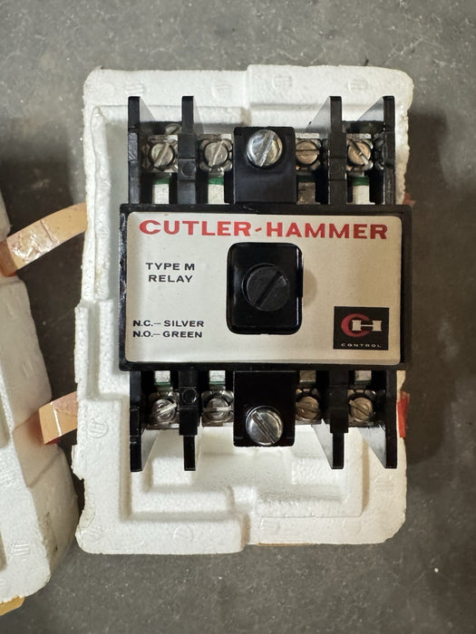 EATON CORPORATION D23MR40A / D23MR40A (NEW IN BOX)