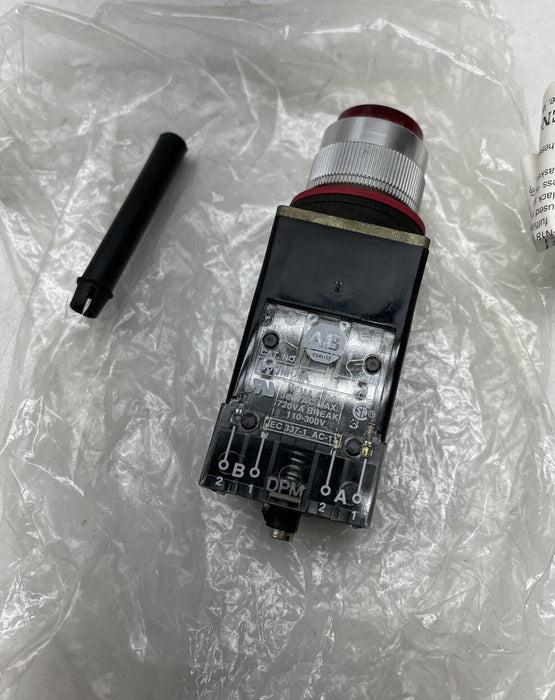 NEW Allen Bradley 800MR-PB16RA SMALL ROUND ILLUMINATED PUSHBUTTON RED EXT HEAD
