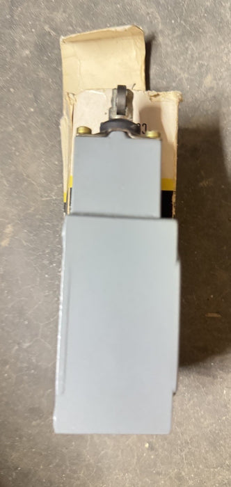 Allen-Bradley 802T-D Oiltight Limit Switch