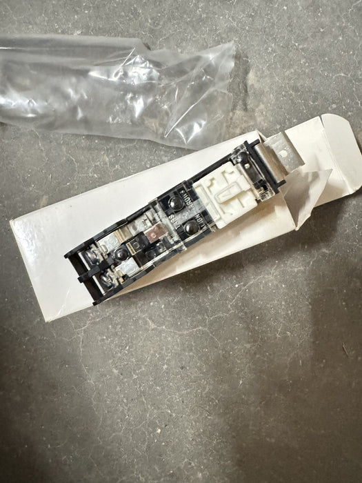 595-B NEW ALLEN-BRADLEY MOTOR STARTER AUXILIARY CONTACT AUX NC