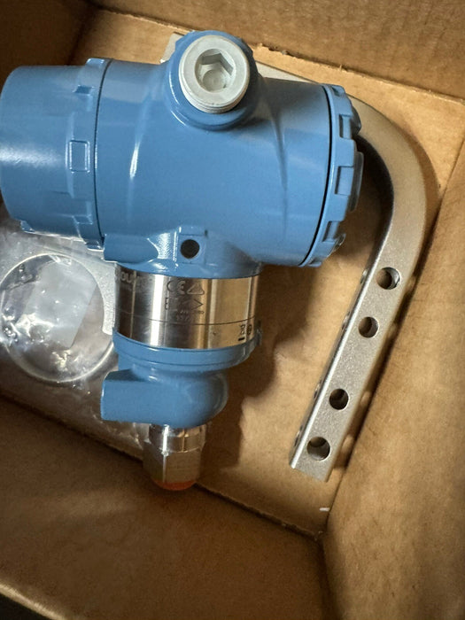 3051TG ROSEMOUNT GAUGE TYPE PRESSURE TRANSMITTTER 3051TG4A2B31AB4M5 0-4000PSI