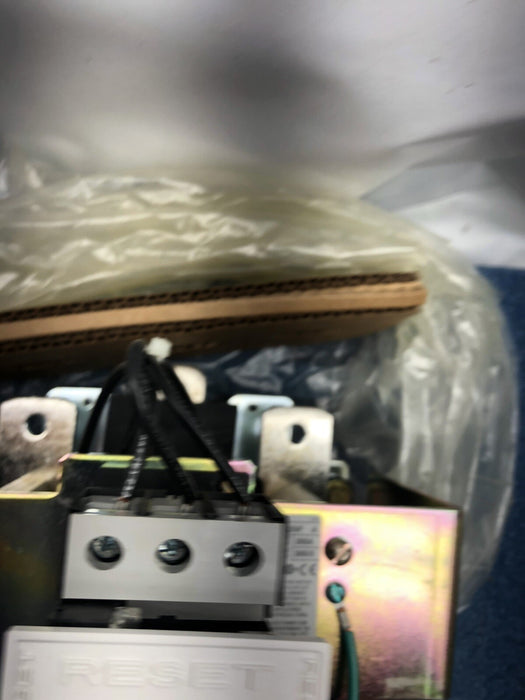 NEW 592-A2NF SER A Allen Bradley SMP Manual Reset Overload 96-300 Amps NIB