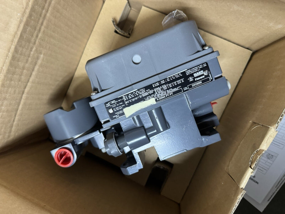 NEW FISHER DVC6200 FIELDVUE ELECTRO PNEUMATIC VALVE POSITIONER NIB GE40184XF02
