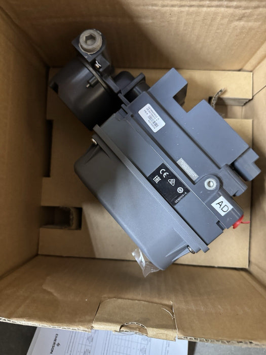 NEW FISHER DVC6200 FIELDVUE ELECTRO PNEUMATIC VALVE POSITIONER NIB GE40184XF02