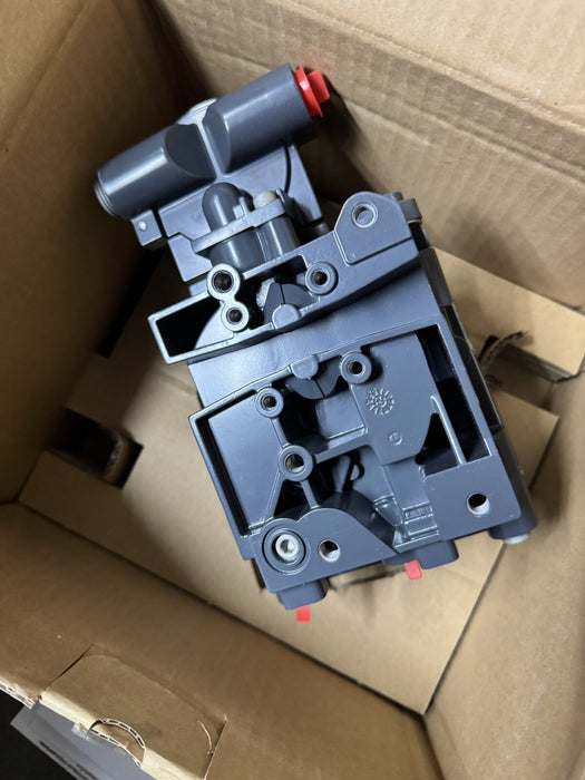 NEW FISHER DVC6200 FIELDVUE ELECTRO PNEUMATIC VALVE POSITIONER NIB GE40184XF02