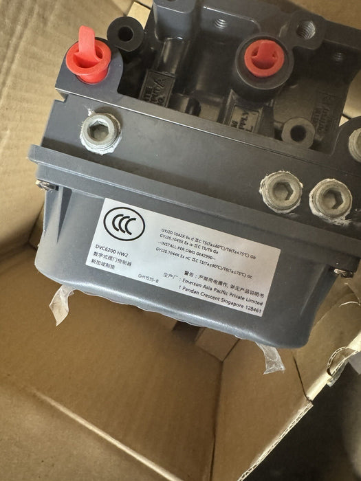 NEW FISHER DVC6200 FIELDVUE ELECTRO PNEUMATIC VALVE POSITIONER NIB GE40184XF02