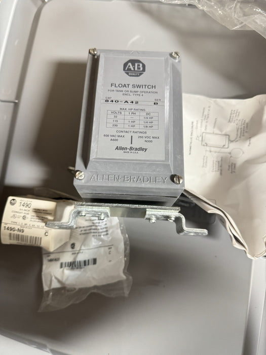 840-A42 NEW UNUSED ALLEN BRADLEY FLOAT SWITCH CONVERTIBLE FOR SUMP OR TANK