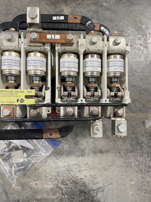 V211K5CJZ1 NEMA 5 REVERSING VACUUM CONTACTOR CUTLER HAMMER 110/120V COIL 270A