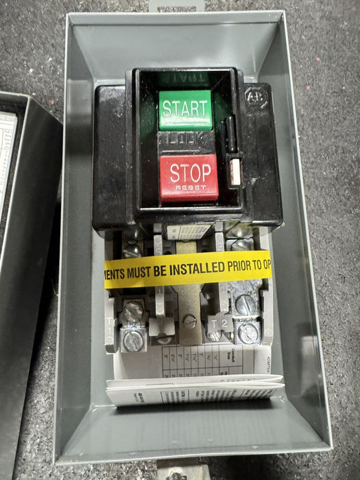 NEW  609-BJX SEALED ALLEN-BRADLEY 1 PHASE AC MANUAL STARTER NEMA TYPE 12