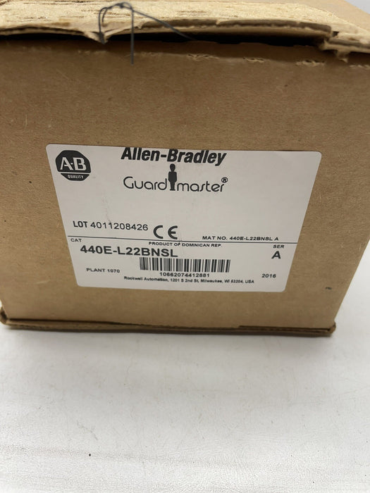 NEW 440E-L22BNSL GUARDMASTER LIFELINE 4 STAINLESS ROPE PULL SWITCH ALLEN BRADLEY