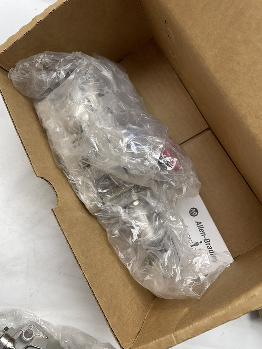 NEW 440E-L22BNSL GUARDMASTER LIFELINE 4 STAINLESS ROPE PULL SWITCH ALLEN BRADLEY