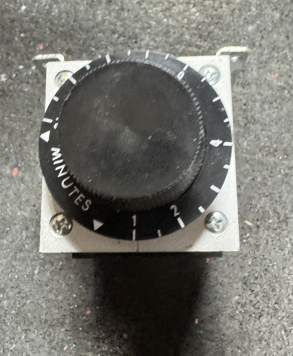 NEW UNUSED AGASTAT 7022AF TIMING RELAY 1-10 MIN TIME DELAY TIMER