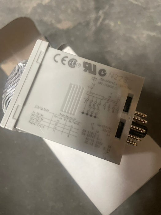 NEW 700-HR52TA17 TIMING RELAY