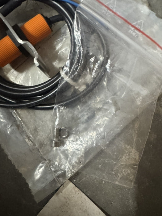 NEW JOHN CRANE 22770511 SAFEMATIC ALARM PROXIMITY SENSOR BRACKET AC-1 IG0363