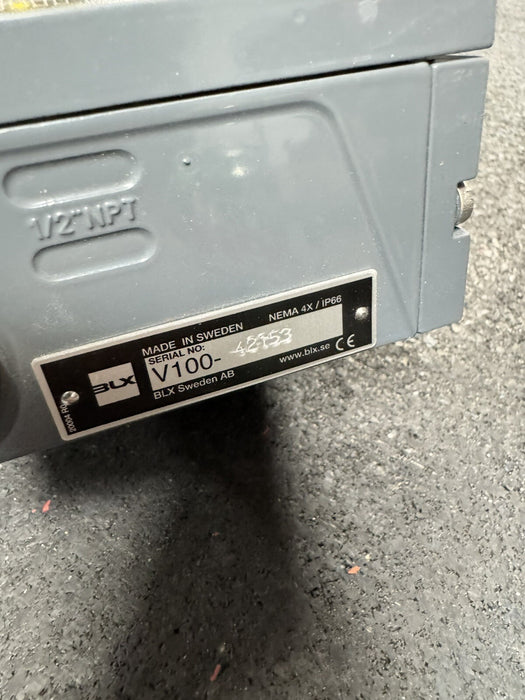 NEW V100P-D1-90-A-C1 BLX / VAC V100P PNUEMATIC POSITIONER 3-15 PSI INPUT 100001