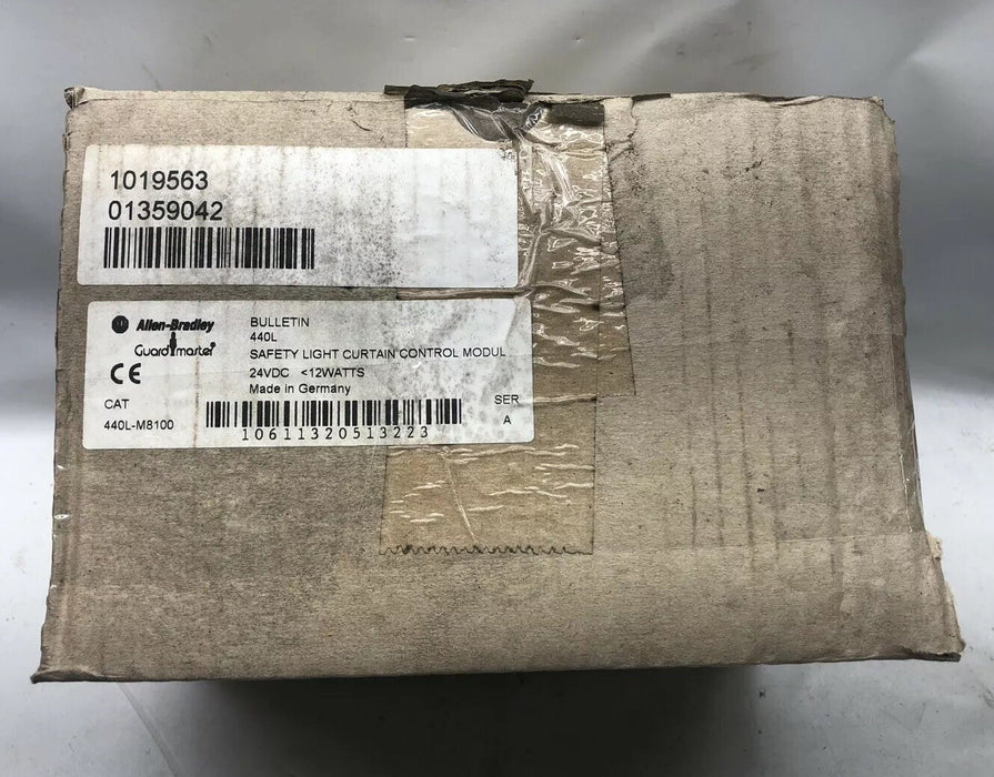 NEW ALLEN-BRADLEY 440L-M8100 SAFETY LIGHT CURTAIN MODULE 24VDC 440L  M8100