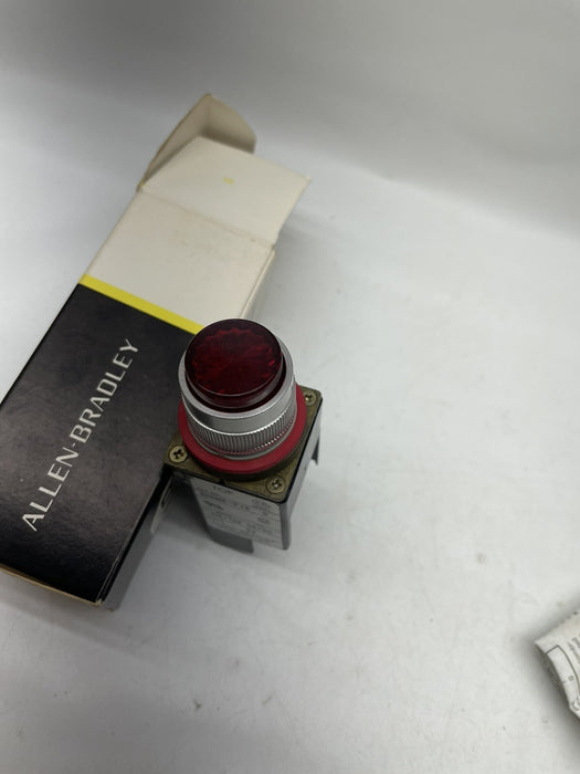 New In Box Allen Bradley 800MR-P16R SER D PILOT LIGHT SMALL RED CAP 120VAC XFMER