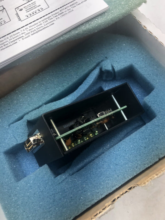 NEW BLACK BOX LE008A-R2 ETHERNET TRANSCEIVER