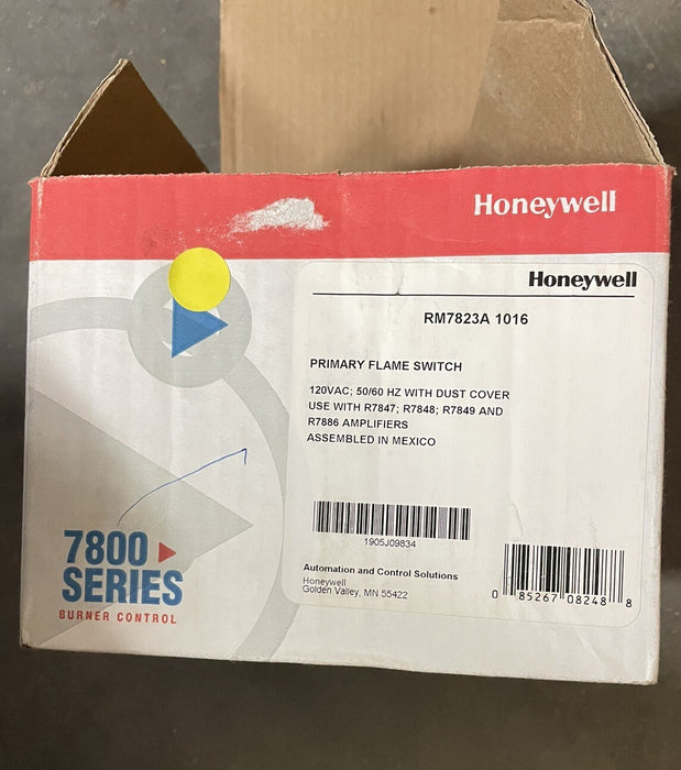 RM7823 A 1016 Honeywell Combustion Controller RM7823A 1016 Brand New
