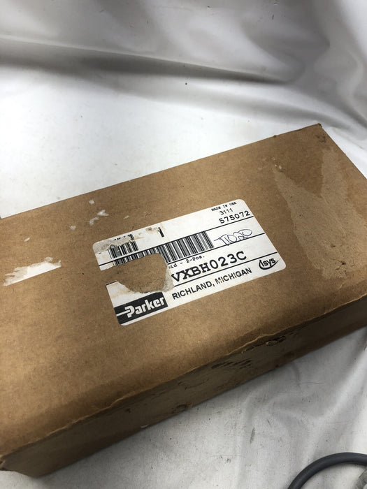 H32VXBH023C NEW PARKER  120VAC SOLENOID VALVE H32VXBH023C
