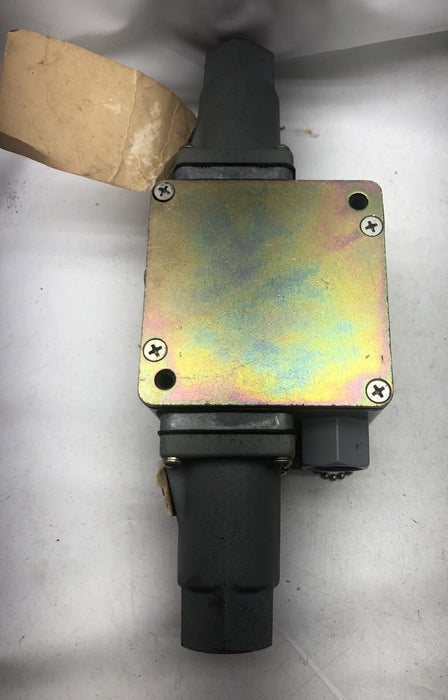 NEW 9012 AJW3 INDUSTRIAL PRESSURE SWITCH ADJUST DIFFERENTIAL 0-300 PSI