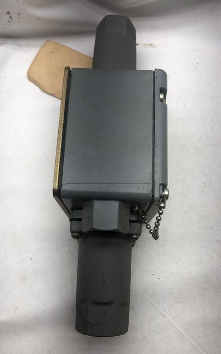 NEW 9012 AJW3 INDUSTRIAL PRESSURE SWITCH ADJUST DIFFERENTIAL 0-300 PSI