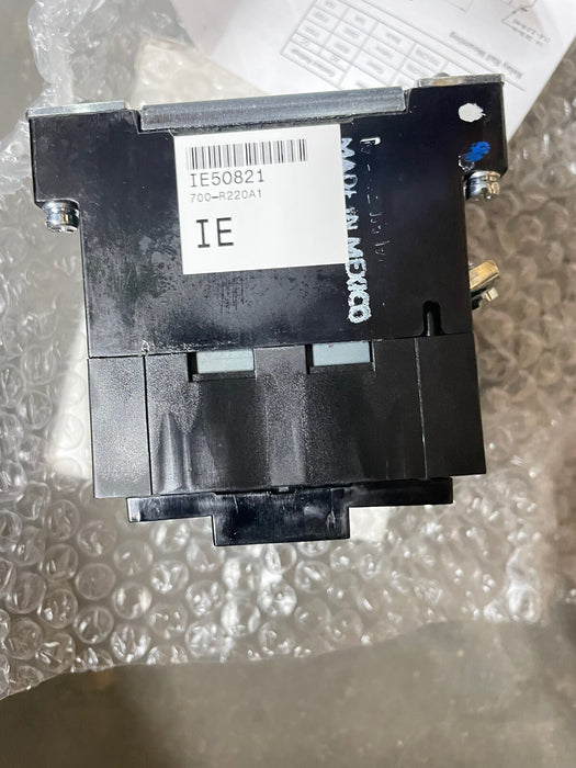 NEW ALLEN-BRADLEY BULLETIN 700 700-R220A1 TYPE R 120 VAC RELAY 2 N.C 2 N.O