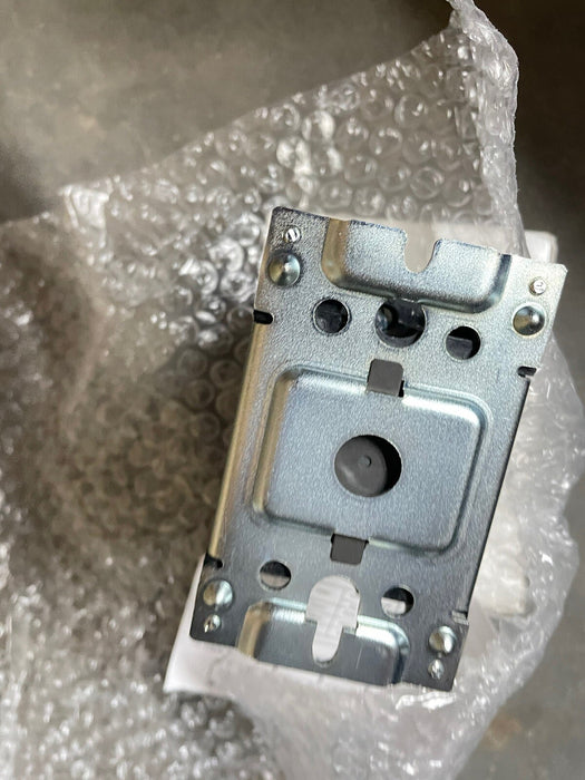 NEW ALLEN-BRADLEY BULLETIN 700 700-R220A1 TYPE R 120 VAC RELAY 2 N.C 2 N.O