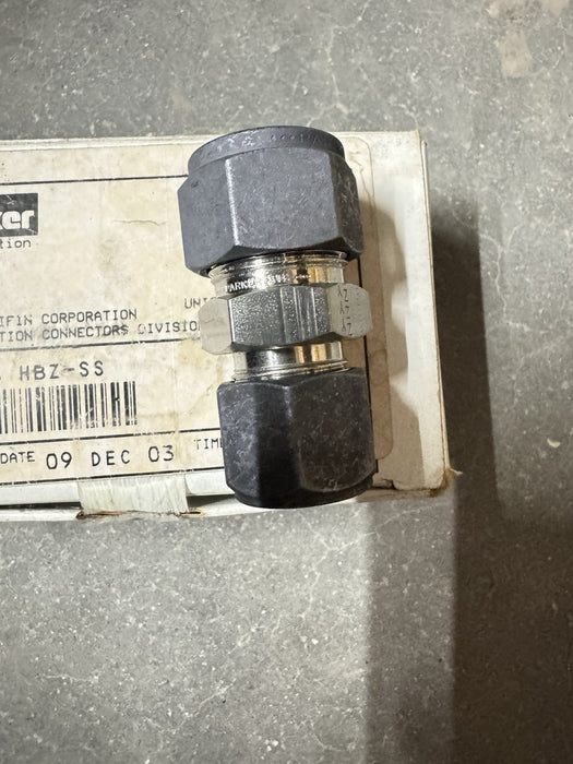 NEW BOX OF 1 PARKER 10-8-HBZ-SS CPI COMPRESSION UNION 5/8" TUBE X 1/2" TUBE